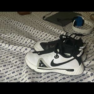 Paul George gym shoes